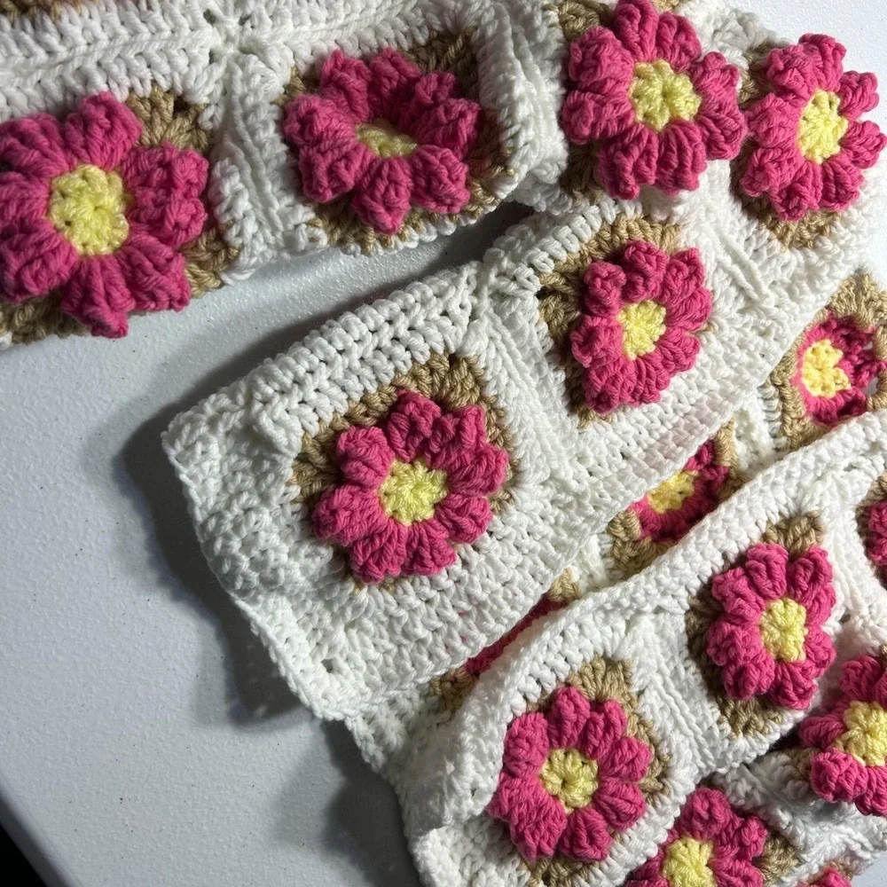 Handmade Crochet Flower Jacket for Kids – Cozy & Stylish Size 2T/3T NWT